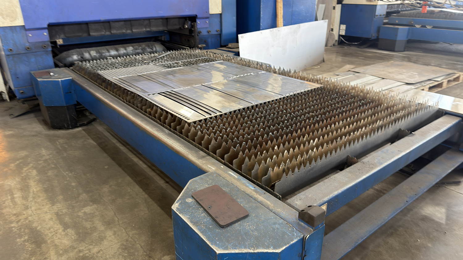 3D лазерный раскройный комплекс TRUMPF 6005
